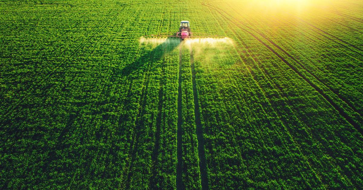 Tractor fertilising