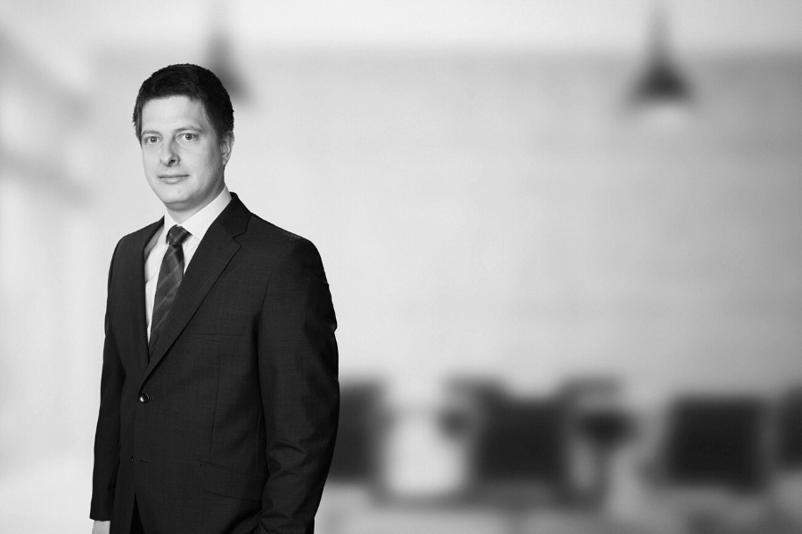 ジョン アディス (John Addiss) - Partner, Patent Attorney