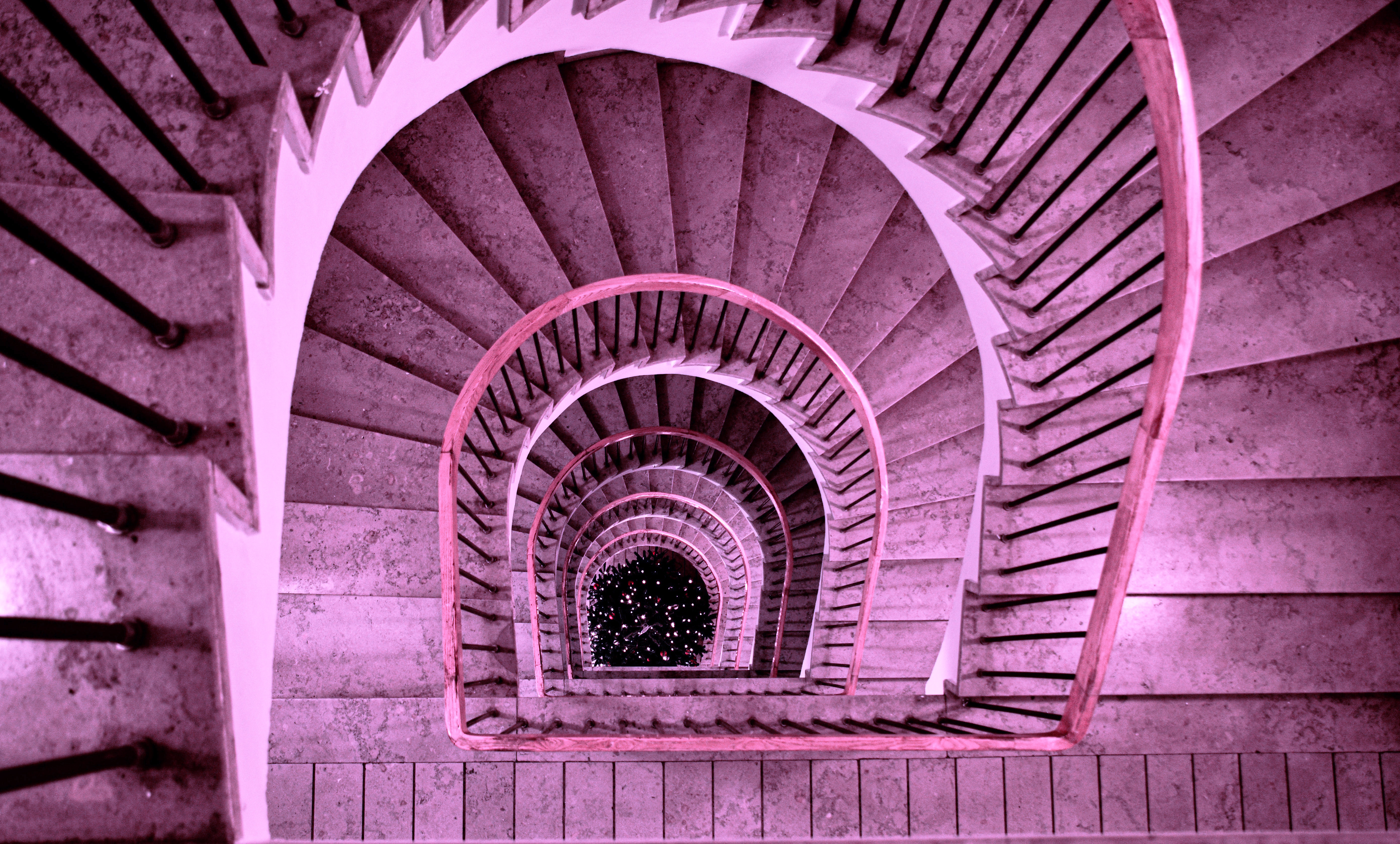 Spiral to the stars